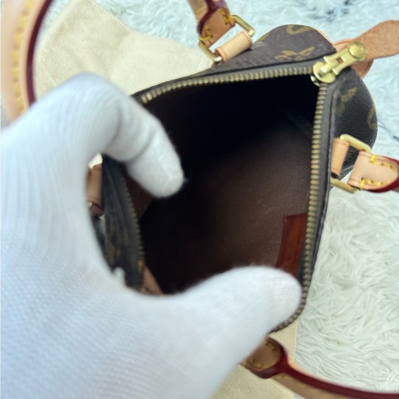 LOUIS VUITTON  Monogram Mini Sac HL Speedy - VINTAGE AND LIKE NEW. - Picture 5 of 8